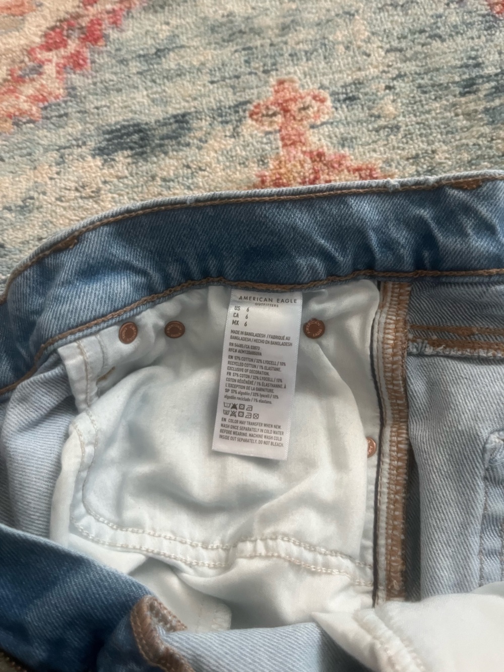 American Eagle “Ex-Boyfriend” shorts size 6 - Picture 7 of 7